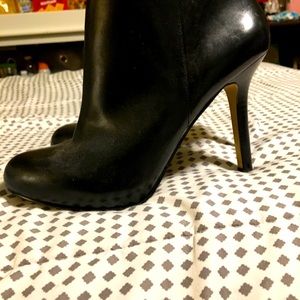 Nine West black booties